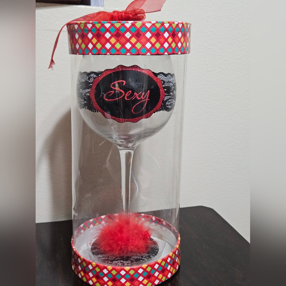 Minx Collector's Wine Glass "Sexy" 13Oz NIB